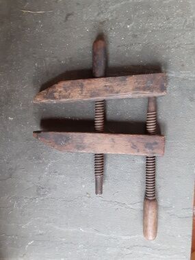 Antique  USA Wooden Hand Clamp 10”